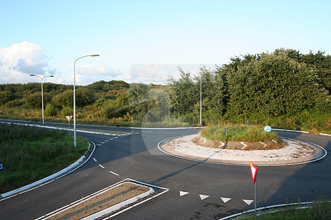 Nieuwe ontsluitingsweg langs de duinen; New road close to nature reserve stock-image by Agami/Marc Guyt,