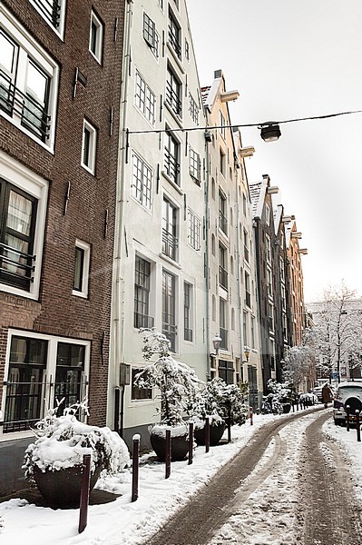 Stadsbeeld van een besneeuwd Amsterdam; Cityscape of snow-covered Amsterdam stock-image by Agami/Marc Guyt,