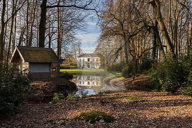 Landhuis De Colckhof met vijver zichtas stock-image by Agami/Eric Tempelaars,