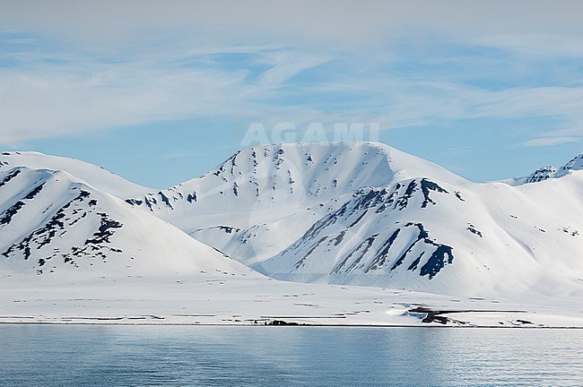 Monaco Glacier off the shores of the Arctic Ocean. Monaco Glacier, Spitsbergen Island, Svalbard, Norway. stock-image by Agami/Sergio Pitamitz,