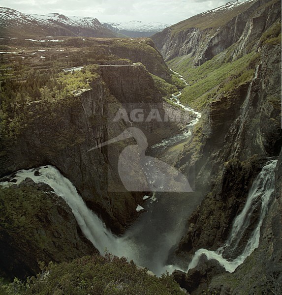 VÃ¸ringsfossen te Eidfjord stock-image by Agami/Rob Riemer,