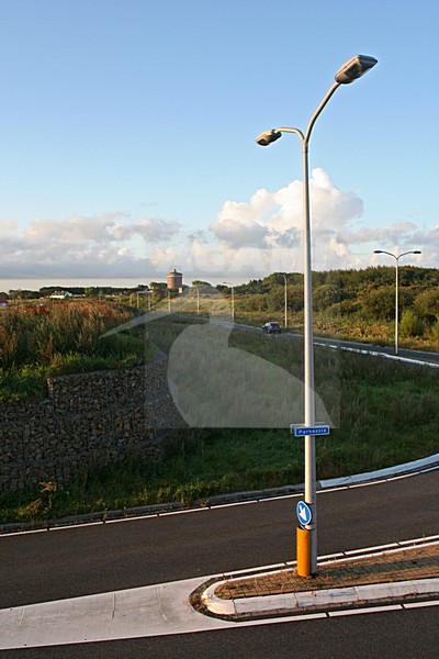 Nieuwe ontsluitingsweg langs de duinen; New road close to nature reserve stock-image by Agami/Marc Guyt,