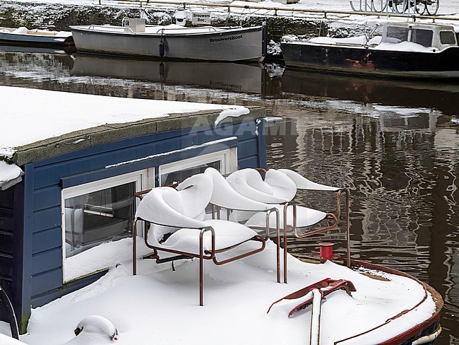 Brouwersgracht (Amsterdam ) in wintertime with snow covered boats and houses stock-image by Agami/Roy de Haas,